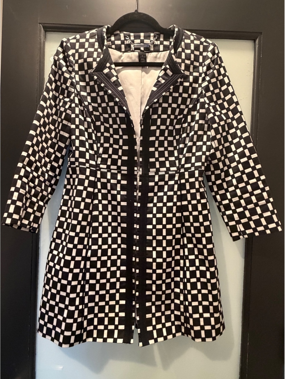Ming Wang women's black and white patterned zip front jacket size 6